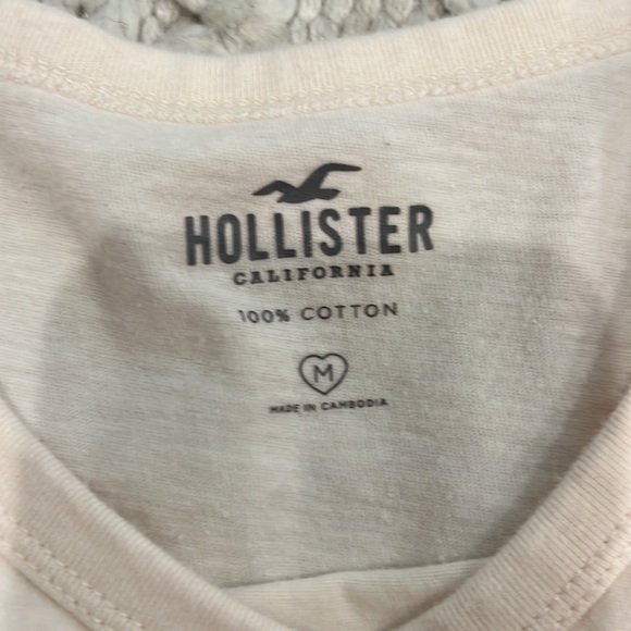 Hollister graphic baby tee size M - Picture 2 of 2